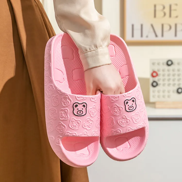 2025夏季新款小熊描漆拖鞋女居家浴室洗澡防滑外穿情侣凉拖鞋男