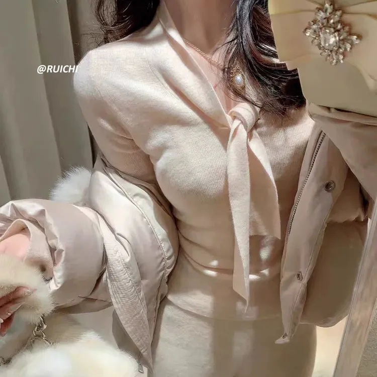 2025秋季新款优雅法式气质V领系带打底针织衫高级百搭修身上衣女