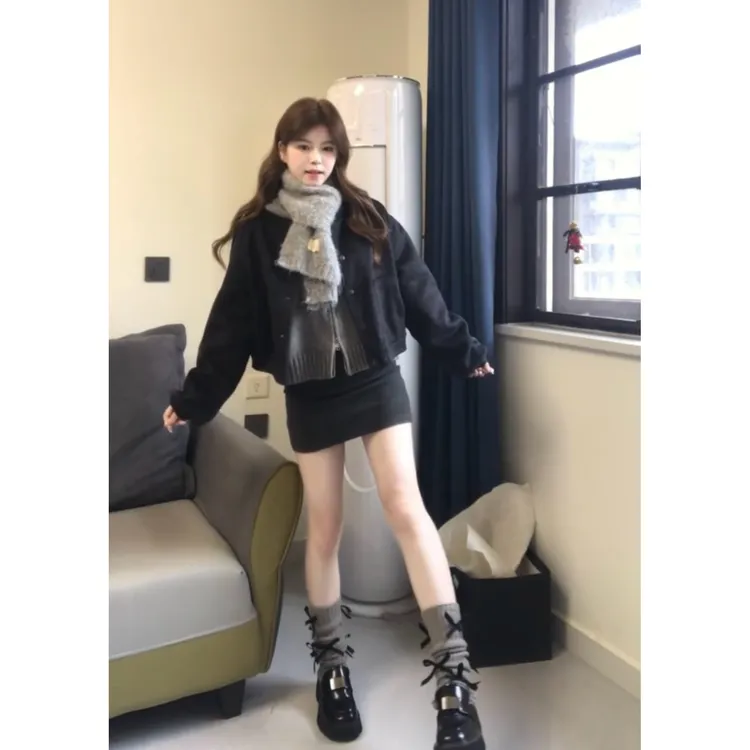 秋冬搭配一整套女装2025新款韩版百搭外套针织开衫显瘦短裙三件套