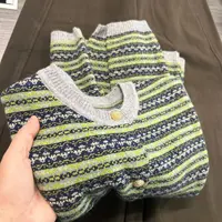 费尔岛灰绿色提花开衫毛衣