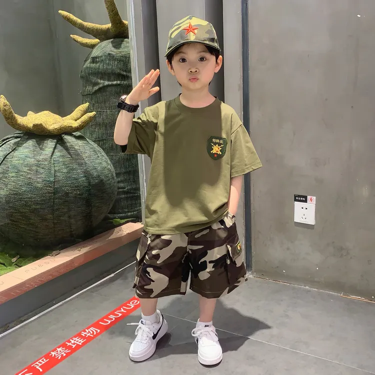 儿童衣服2025新款男童夏套装酷帅迷彩男孩夏天短袖男宝宝军训服装