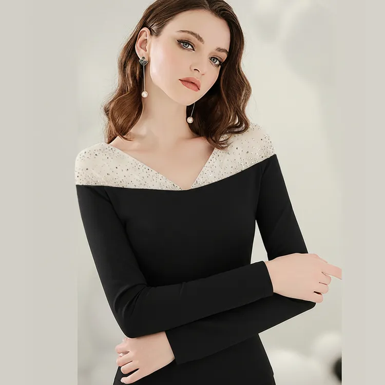 2025秋季新款设计感V领网纱烫钻黑色长袖T恤气质上衣时髦打底衫女