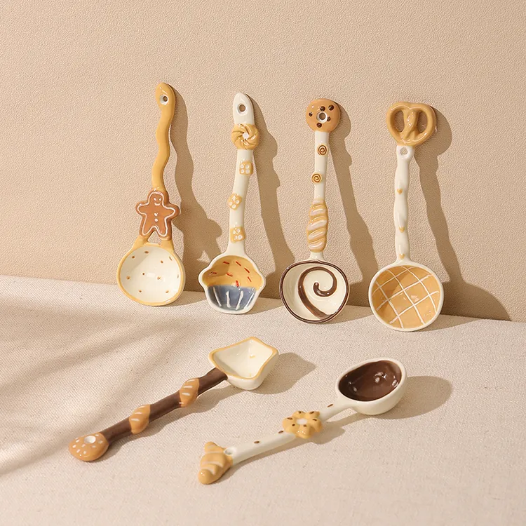 陶瓷勺子可爱治愈家用高颜值饭勺造型陶瓷甜品勺儿童吃饭用的勺子