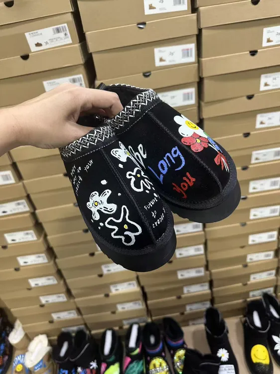 新款原创手绘卡通包头拖雪地靴AB款厚底民族风女款个性潮鞋小众