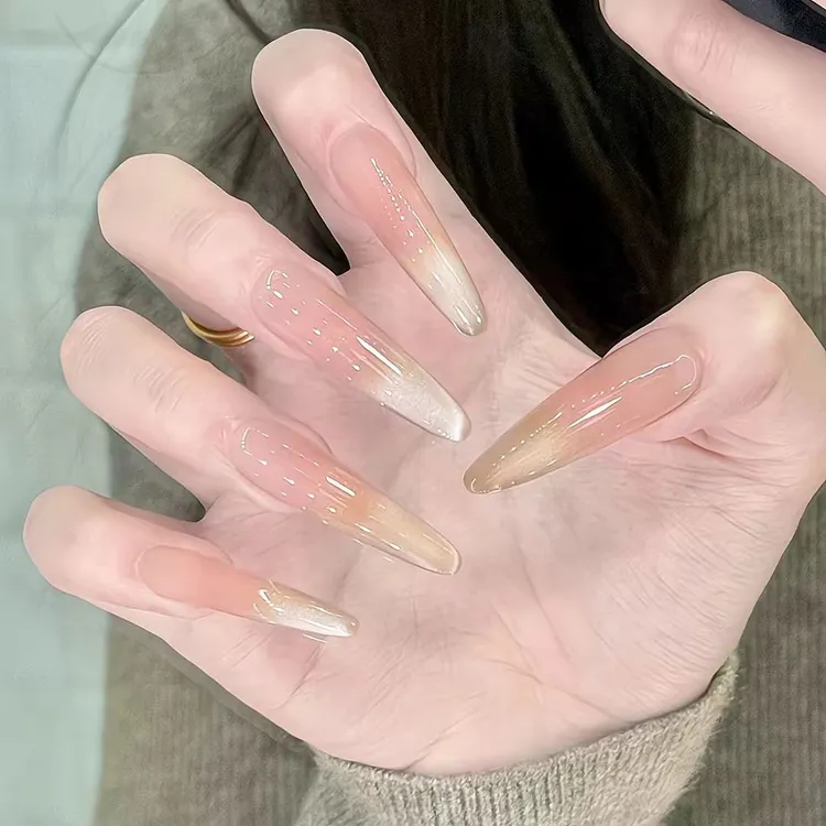 渐变纯欲猫眼爆闪腮红手工穿戴甲显白美甲高级新娘简约超长款