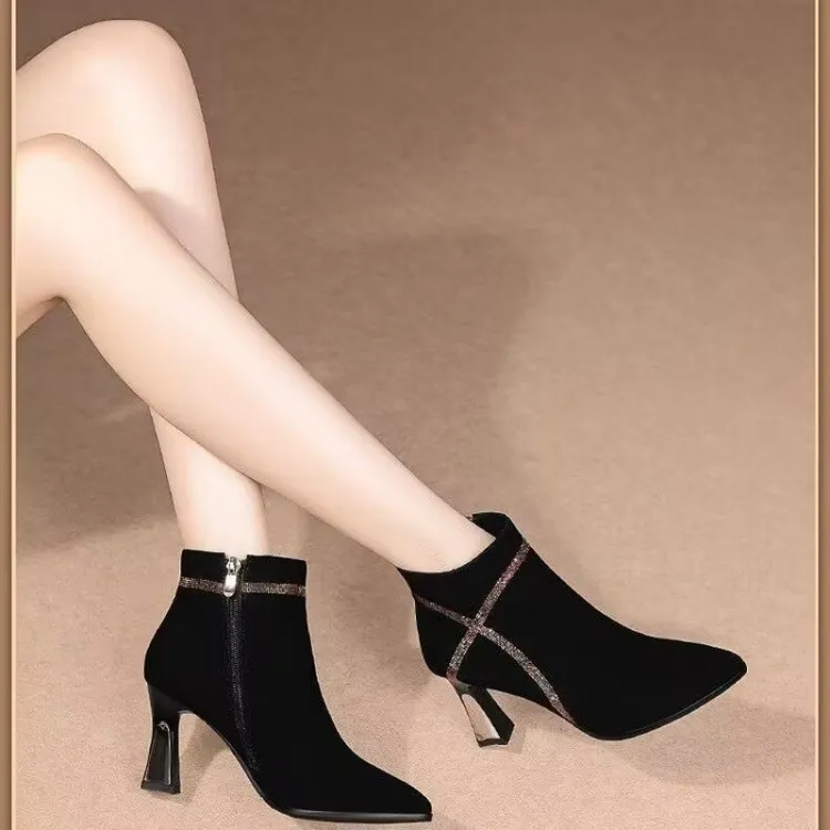 磨砂批发粗跟加绒短靴女2025冬季新款中跟尖头春秋单靴高跟马丁靴