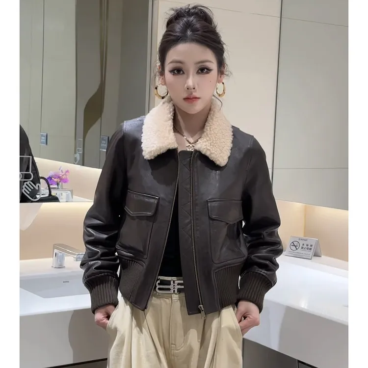 海宁高奢90白鸭绒羽绒服皮衣女装2025秋冬时尚休闲百搭短款皮夹克