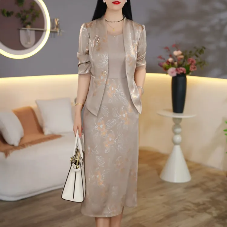 轻奢女神款套装连衣裙2025早秋新款女士优雅减龄显瘦漂亮中长裙子