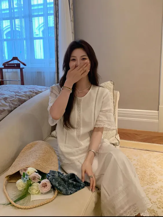 【运补6】大码女装法式刺绣钩花短袖上衣＋半身裙夏季气质显瘦套装