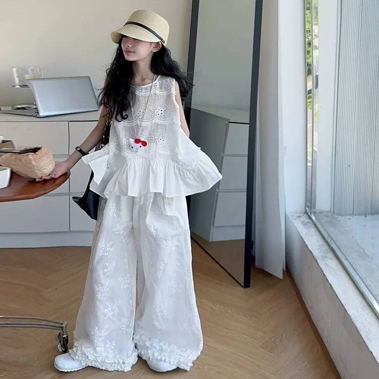 女童镂空重工套装2025洋气新款儿童背心花边绣花阔腿裤夏装两件套