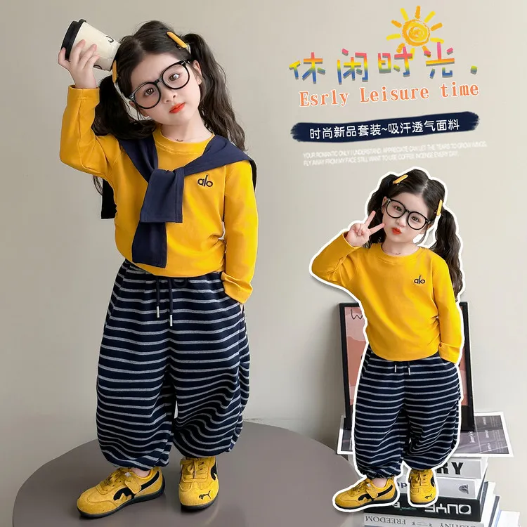 女童韩系穿搭秋装套装2025新款儿童时髦卫衣秋季女宝宝运动三件套