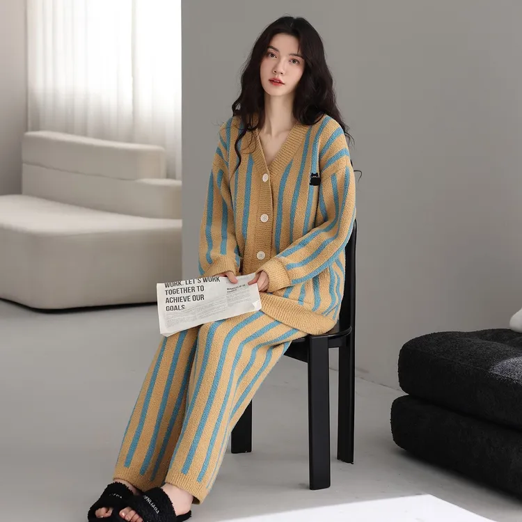 【初沁枫】宽松大码半边绒睡衣女冬季新款加绒加厚条纹开衫家居服