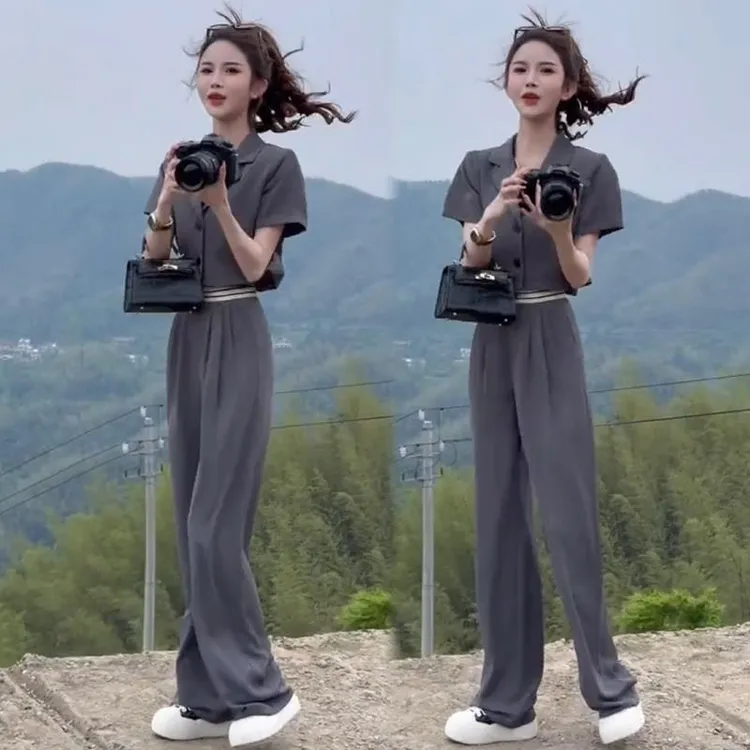 2024新款时尚气质短款西装套装女夏季高级感显瘦休闲阔腿裤两件套