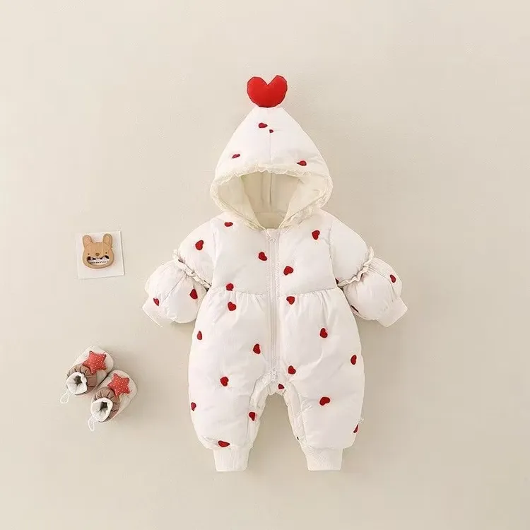 婴幼儿冬季加绒加厚爱心女宝宝冬季连体衣婴儿秋冬新生儿