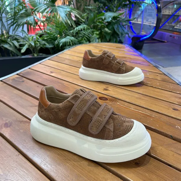 2026-2时尚百搭厚底魔术贴低帮轻便休闲男鞋潮流增高