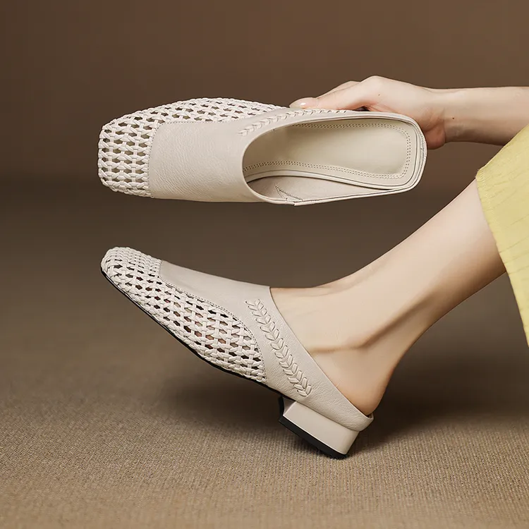 一字拖鞋女夏外穿时尚2025年新款休闲矮跟气质粗跟编织镂空洞洞鞋