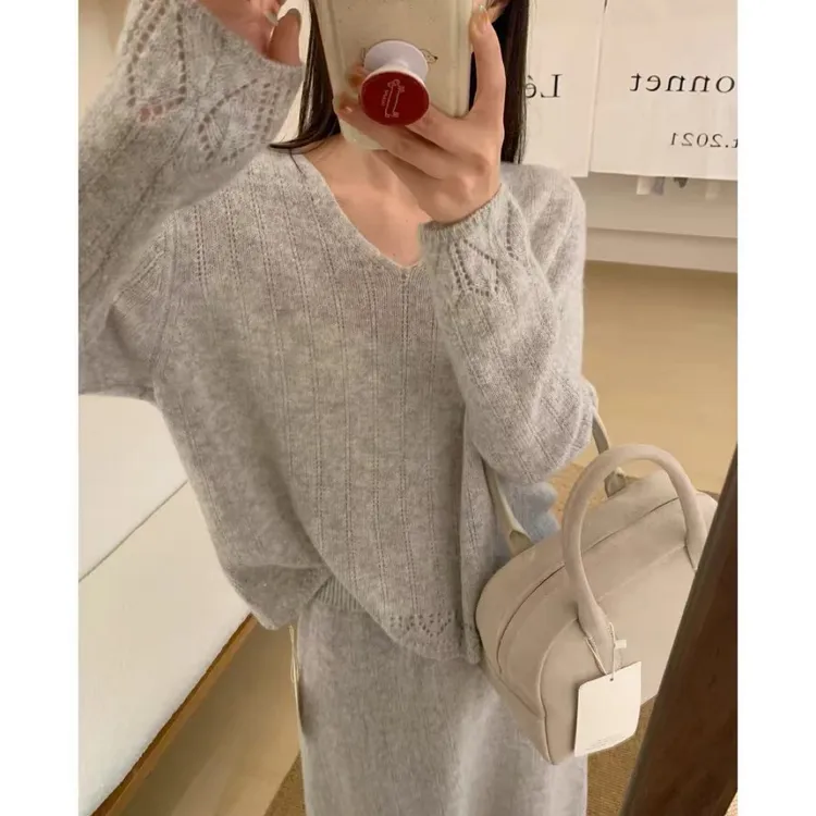 2025秋季韩系气质V领羊毛针织衫长袖毛衣女高腰半身裙两件套裙