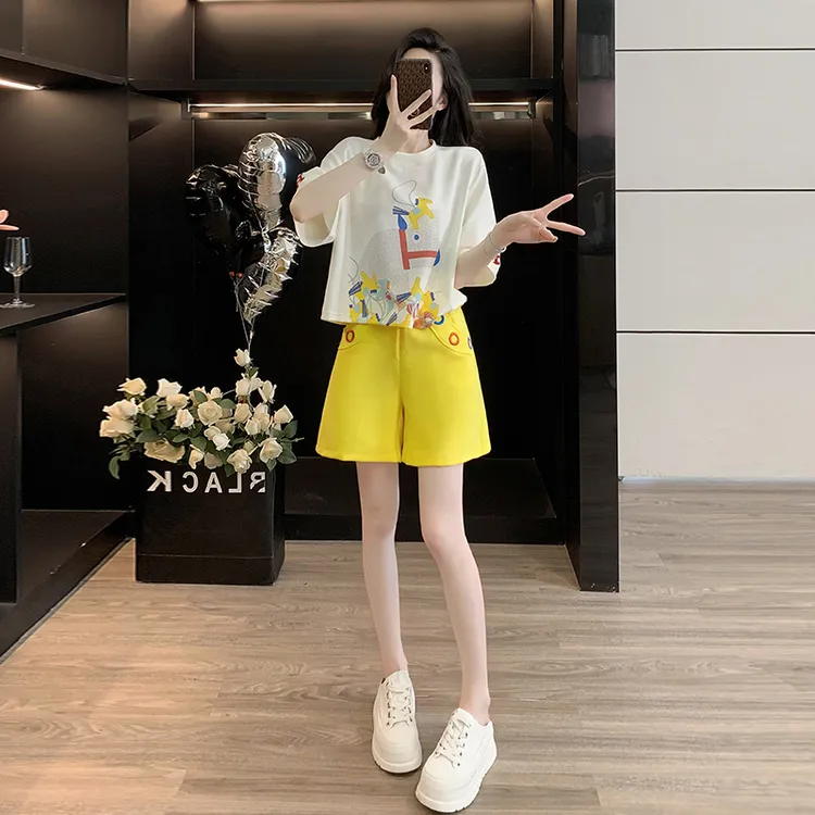 洋气减龄休闲运动套装女夏季俏皮可爱宽松短袖T恤黄色短裤两件套