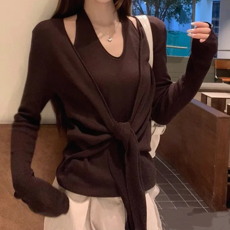 2025秋季新款设计感假两件挂脖绑带长袖针织衫女洋气修身显瘦上衣