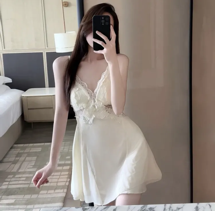 丝【冰清玉洁】新款轻奢蕾丝纯欲风睡裙性感显瘦睡衣外袍附胸垫