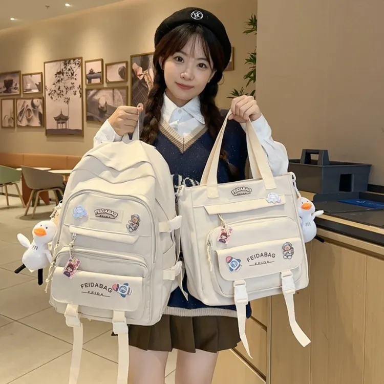 韩版时尚休闲百搭双肩背包女中学生双肩包初中生学生三到六年级