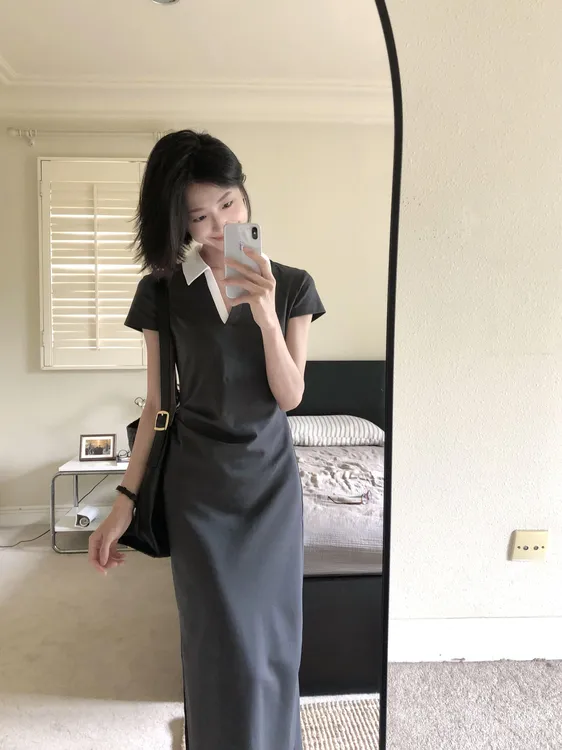 2025夏季新款miu系撞色POLO领小飞袖抽褶纸片人时髦开衩T恤连衣裙