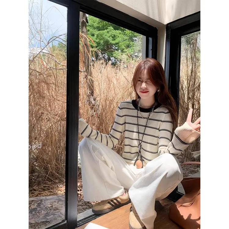 早秋长袖撞色条纹上衣女2025新款高级感内搭修身显瘦针织衫打底衫