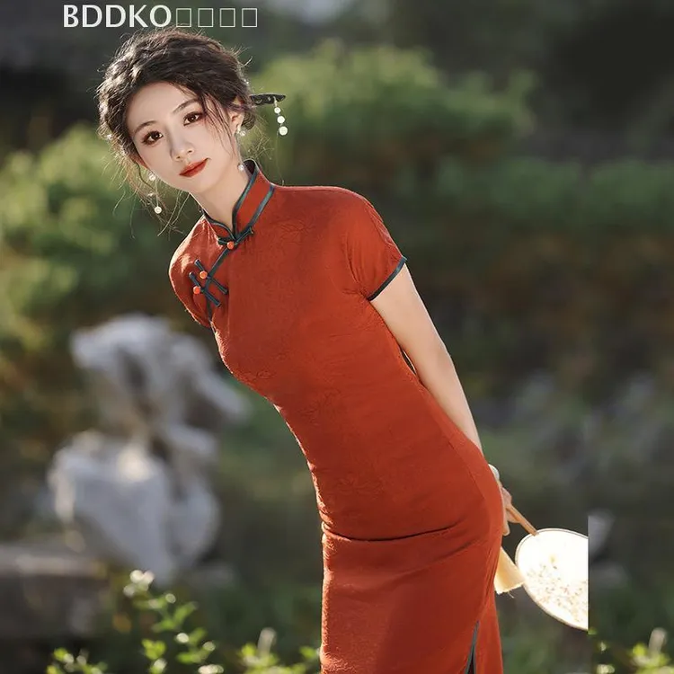 LACAH砖红国风中式长款改良旗袍新款年轻款女复古修身短袖舞台演