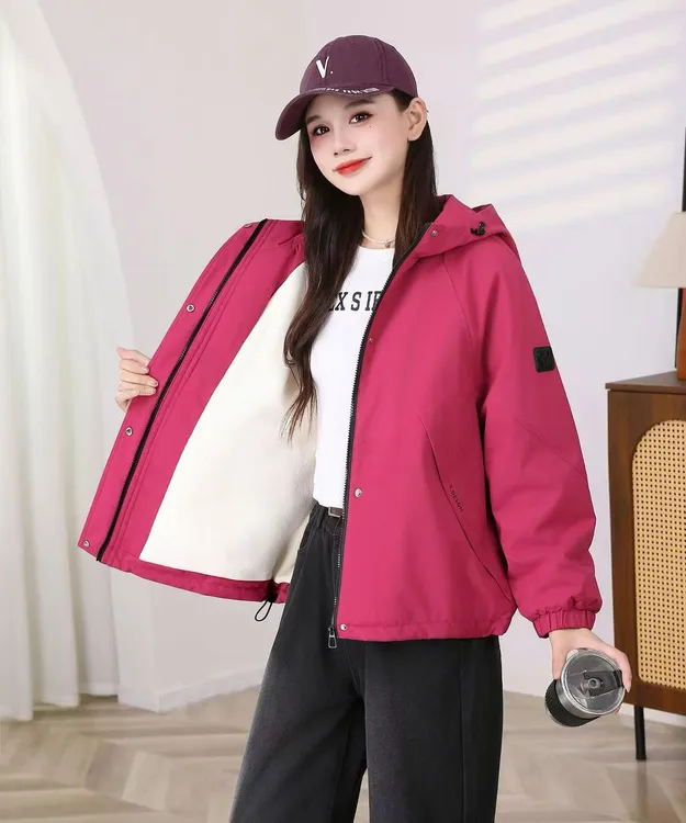 2025秋冬季新品时尚潮流百搭加绒加厚连帽拉链女士冲锋衣外套8178