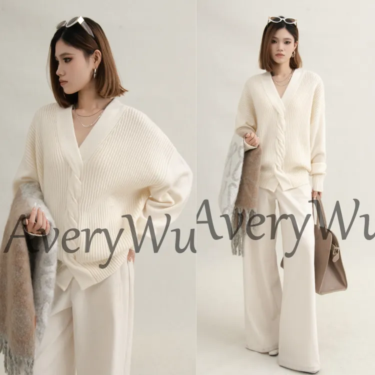 老吴衣橱气质V领毛衣女秋冬麻花针织衫百搭上衣拍照必备衣服C299