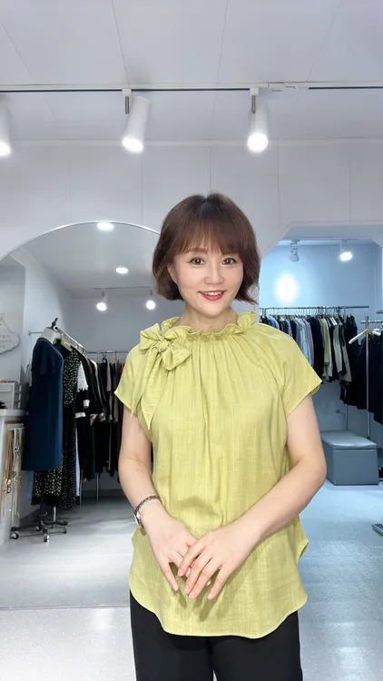 木耳领麻料扣袖小衫