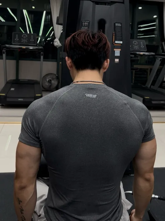 ULTISO本源 美式反光印花速干训练T恤修身运动健身透气紧身短袖