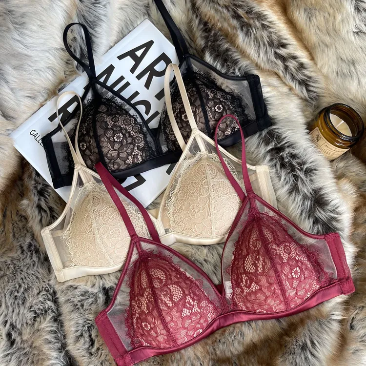 法式文胸套装性感纯欲性感内衣女无钢圈薄款聚拢三角杯胸罩夏季