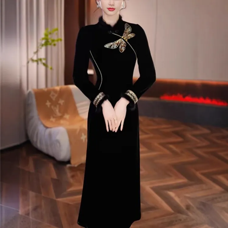 【玄蜓辞】真毛领丝绒裙2025秋冬新款收腰显瘦轻奢女人味连衣裙