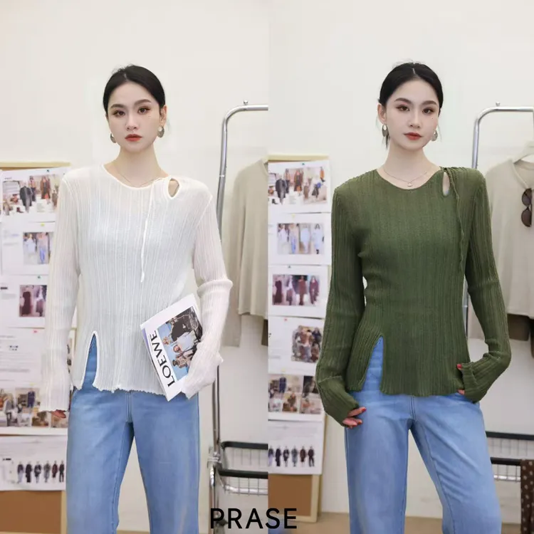 PRASE·噜【慵懒手记】微胖轻奢设计款秋镂空长袖毛织打底PR508E36