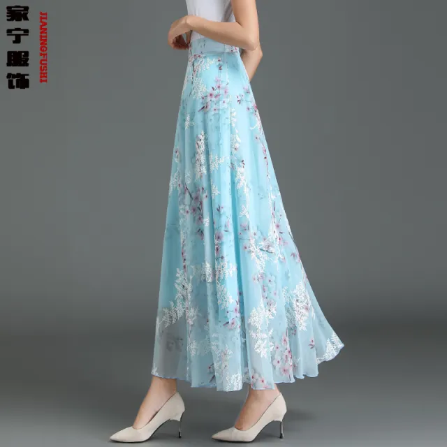 2025年夏季新款复古雪纺高腰裙蓝色碎花a型半身长裙提花垂感纱裙