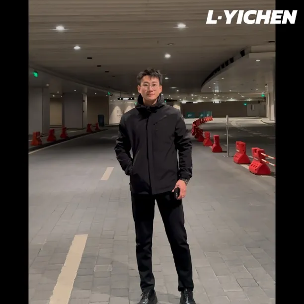 【刘以辰】茑家男士连帽夹棉冲锋衣秋冬款户外防风保暖休闲夹克外套