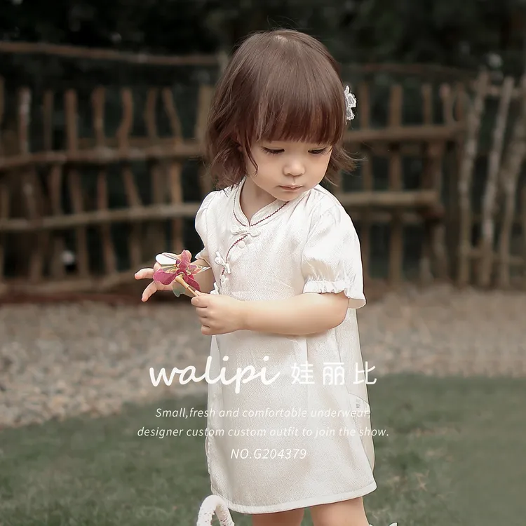 娃丽比25年女宝唯美清新公主田园碎花纯棉舒适甜美外出连衣裙合集