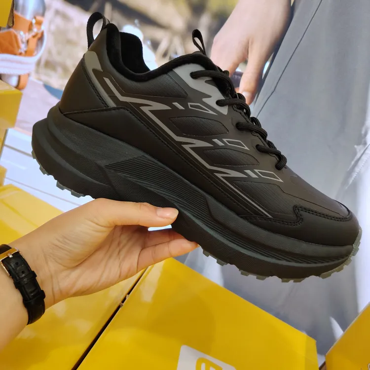 纳迪亚新品棉鞋NA572上脚效果特别好，穿着非常舒服