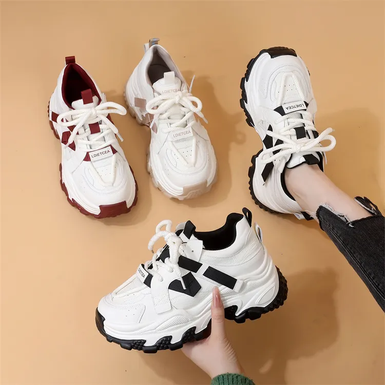 休闲厚底运动鞋女2025春秋新款时尚软底轻便鞋增高跑步减震老爹鞋