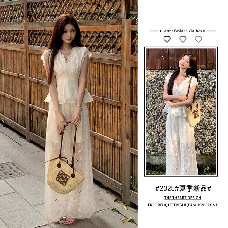 设计感小个子镂空花朵刺绣V领上衣+阔腿裤子两件套夏季女法式套装