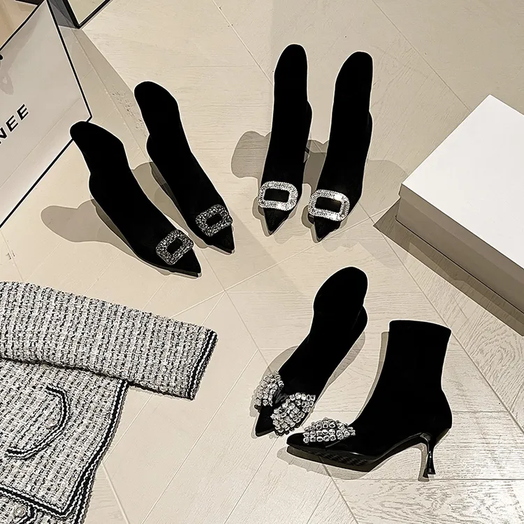 尖头时尚舒适复古显瘦韩版百搭细跟秋冬季瘦瘦靴中筒靴袜靴爆款