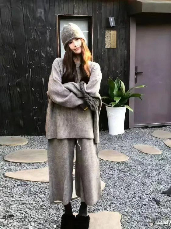 2025冬新款韩版软时尚休闲针织套装裤韩宽松毛衣阔腿七分裤两件套