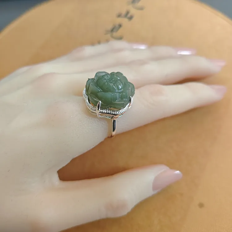 [00166]天然和田玉精美花戒指合金镶嵌开口戒