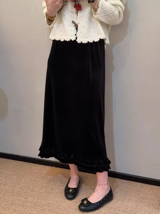 韩版轻奢木耳花边丝绒半身裙高级感气质洋气秋冬显瘦直筒裙半身裙