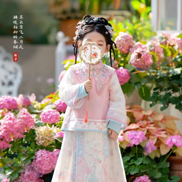 女童汉服2025古风春秋新款儿童中式古装唐装明制马面套装国风超仙