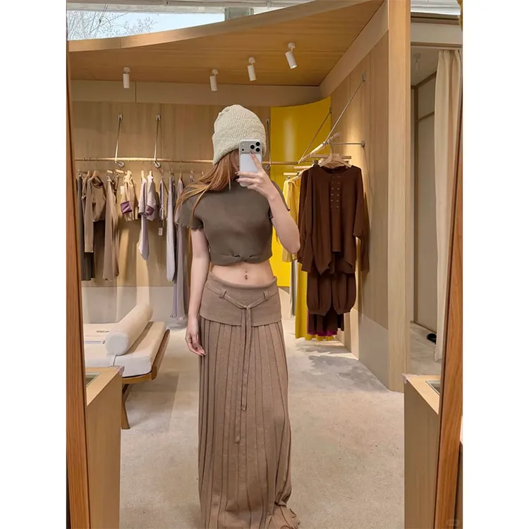 2026秋季时尚设计感复古风修身显瘦百搭上衣气质高腰半身裙套装女