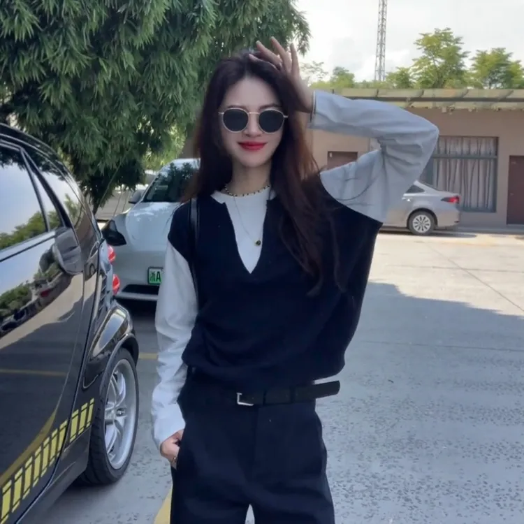 韩系撞色叠穿假两件长袖针织衫女巨好看的早秋高级感穿搭单穿上衣