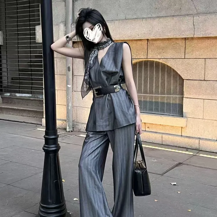 2025夏季新款小众设计感气质套装时尚御姐V领无袖上衣休闲阔腿裤