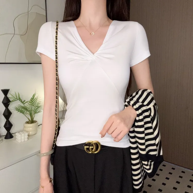 白色V领扭结短袖t恤女夏2025新款螺纹百搭显瘦设计感修身半袖上衣